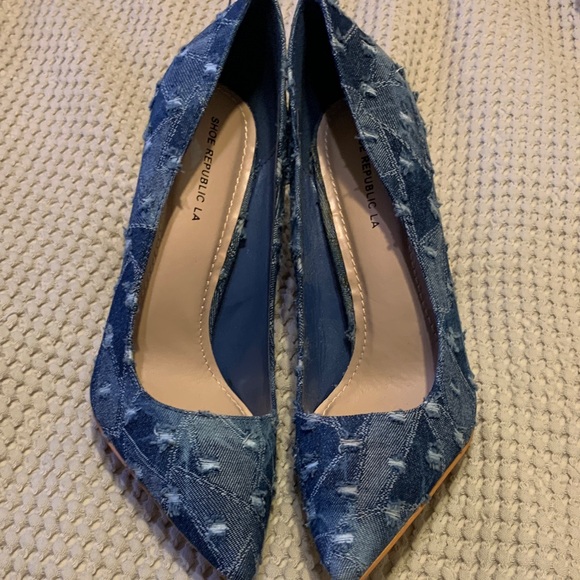 Shoe Republic LA Distressed Blue Denim Heels - Picture 1 of 7